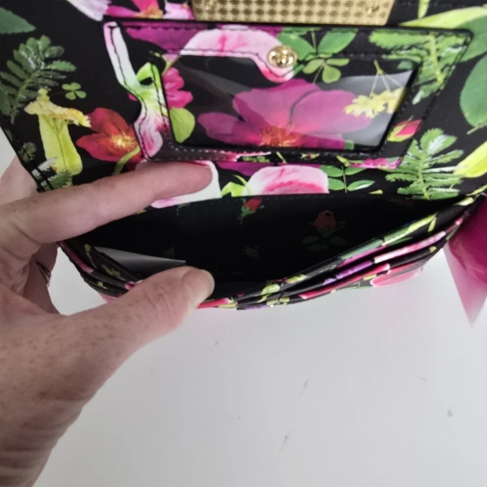 NWT Betsey Johnson Black Floral Faux Leather Bifold Wallet